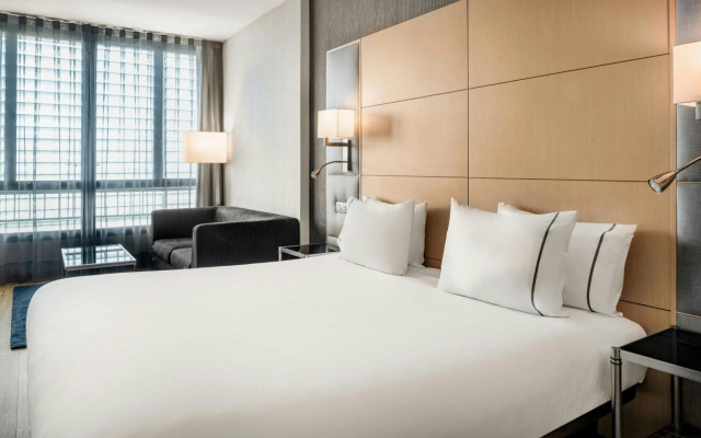 AC Hotel Victoria Suites by Marriott