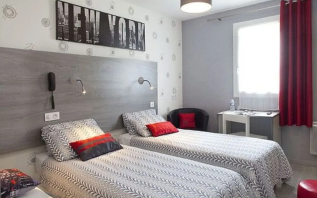Hotel Mac Bed