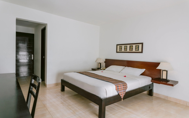 Legong Keraton Beach Hotel – Guest Rooms – Bali