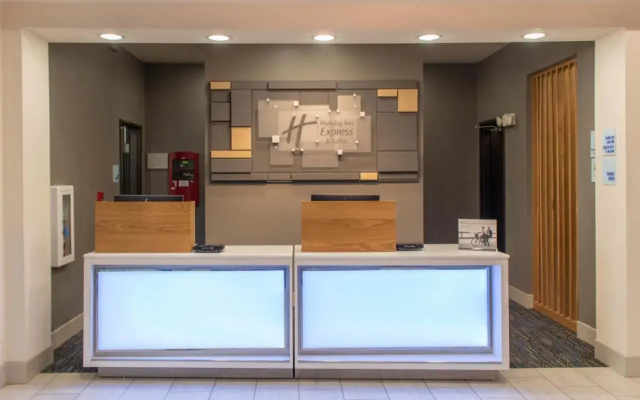 Holiday Inn Express & Suites Temple - Medical Center Area