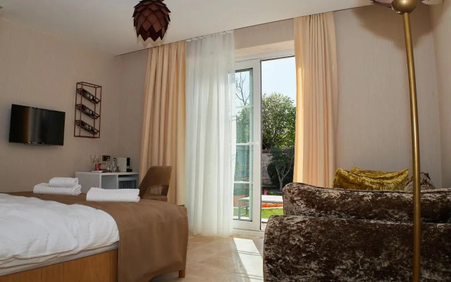 Alasata Country House Alacati +12
