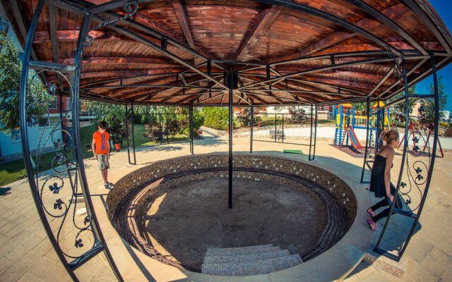 Fort Noks Grand Resort