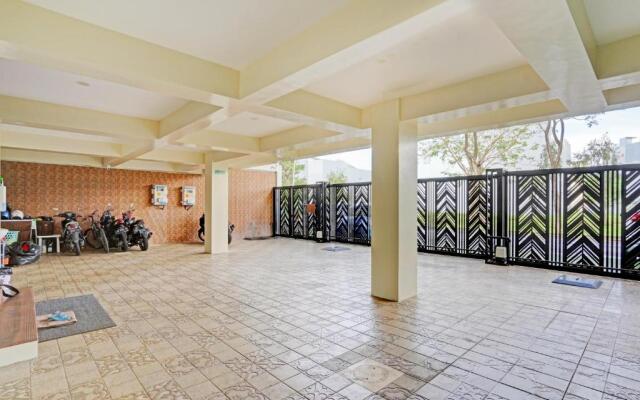 OYO 90227 Citraland Residence