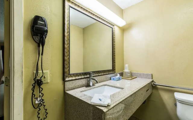 Travel Express Inn
