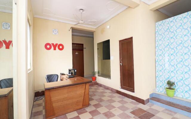 OYO 25110 Hotel Hare Rama