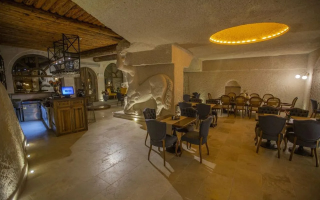 Anka Cave Suites