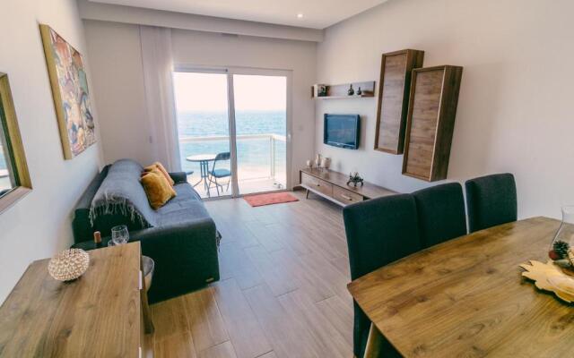 Seafront Apartment No 10 Marsalforn