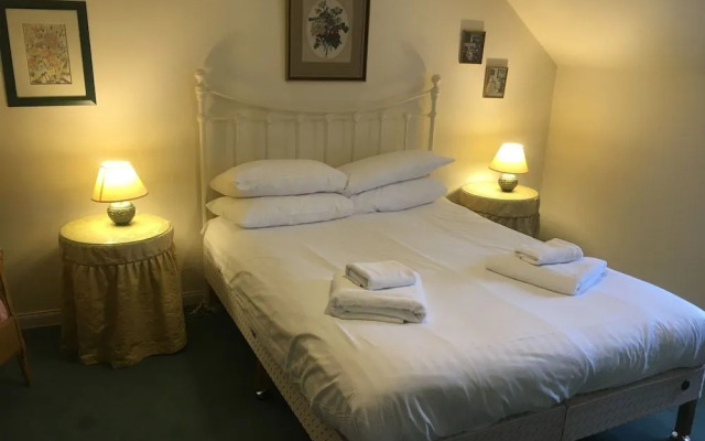 Lochness Lodge Hotel