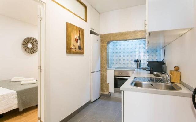 JP39 - Baixa 18th century tiles apartment with 2 bdr!
