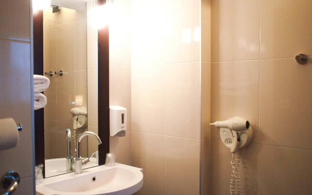 Hôtel Inn Design Alencon Resto Novo