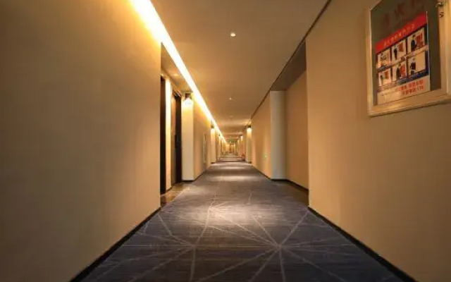 Superior Hotel (Pingdu Renmin Road, Shangjie Food Street)