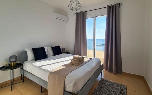 Phaedrus Living: Seaview Luxury flat Paphinia 204