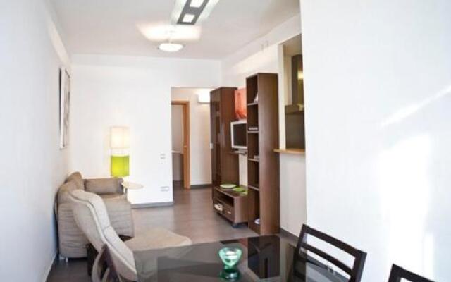 AB Eixample Derecho Apartments