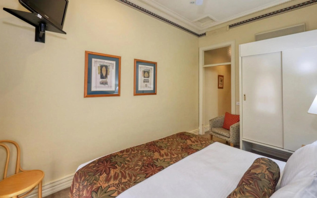 Royal Exchange Hotel