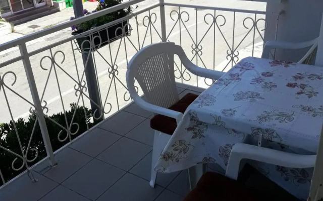 Apartments by the sea Trpanj, Peljesac - 14309