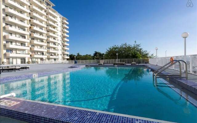 Awesome Place with Pool and Parking No.4