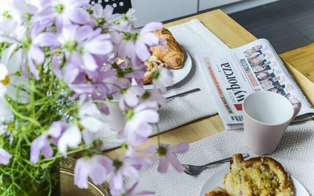 Downtown Colour Studio