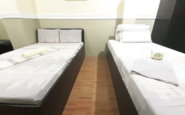 OYO 572 Kti Traveller's Inn