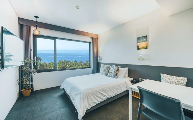 Jeju Bricks Hotel