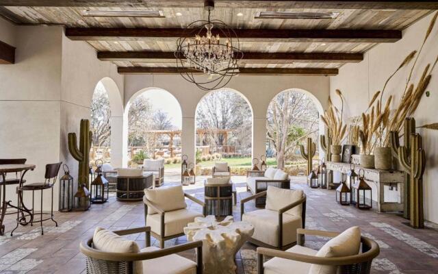 Hotel Drover, Autograph Collection