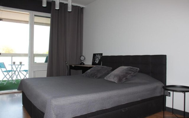 NEW Modern 4-room Apartment with big Balcony in Center of Tallinn