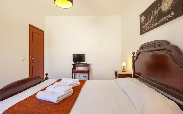 FF 03 - Bedroom 3 in Sea Breeze Guesthouse