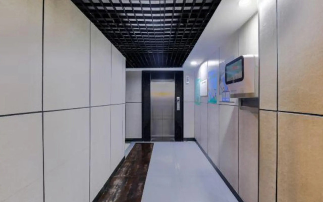 Tongtai Hotel (Longhua Subway Station Branch, Shenzhen North Station)