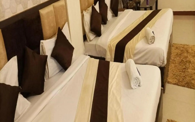 Hotel Shri Hari by OYO Rooms