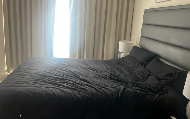 Impeccable 1-bed Apartment