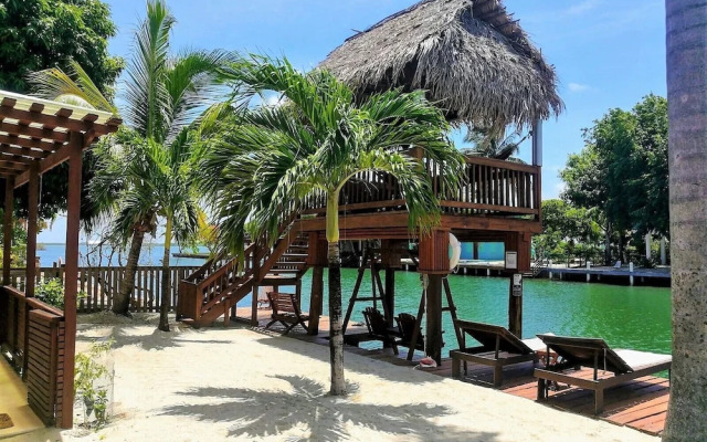 Dolce Cabana Waterfront Suites