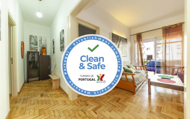 B31 - Aquazul 2 Bed Flat