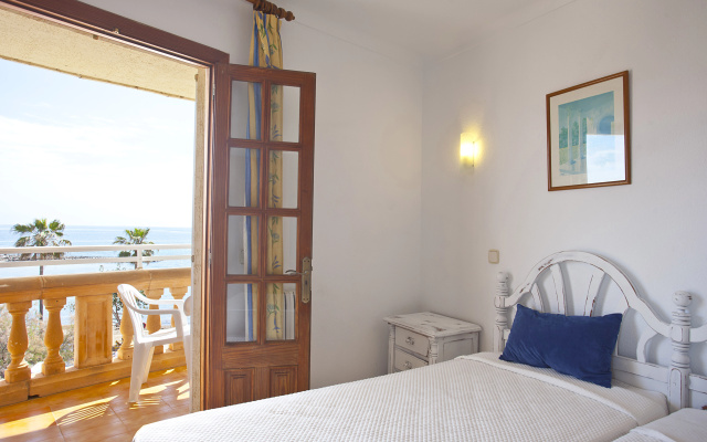 Sol y Mar Apartments