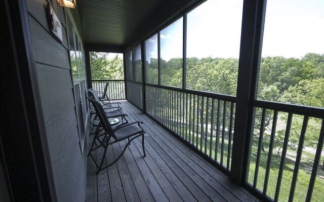 Ozark 3 Bedroom Villa by Redawning