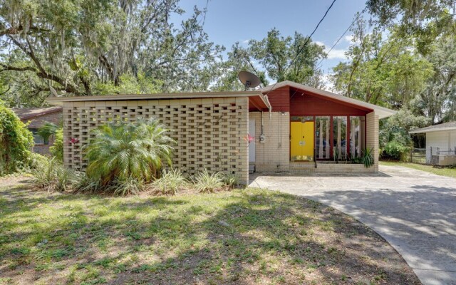 Charming Mid-century House - Just Steps to Lake!