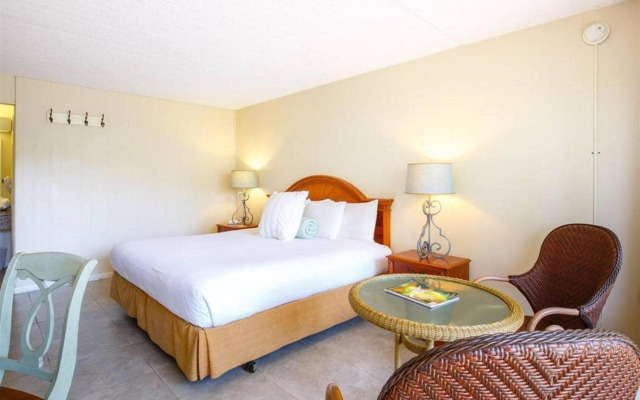 Naples Garden Inn