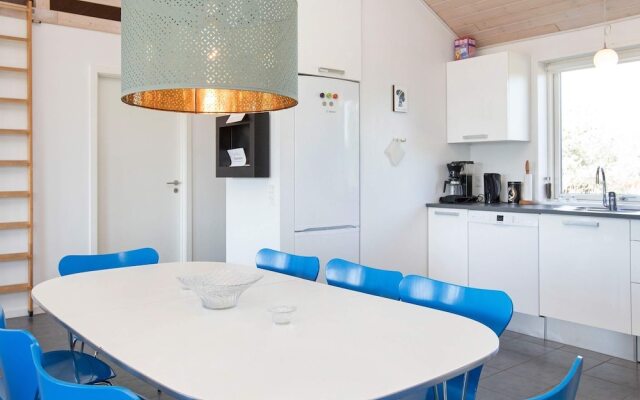 Chic Holiday Home in Væggerløse With Whirlpool