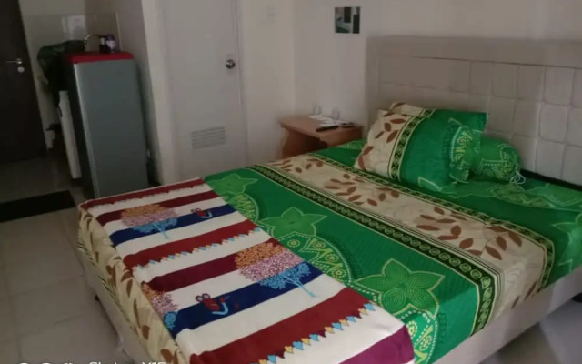 Bogor Valley by Lina Room