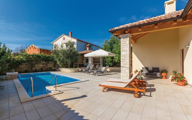 Awesome Home in Sisan With Wifi and 2 Bedrooms