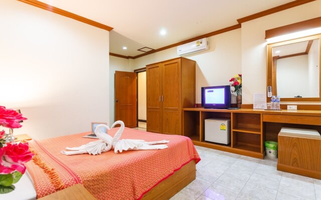 Presley Guesthouse Patong