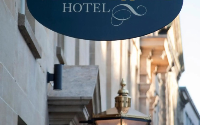 Vanbrugh House Hotel
