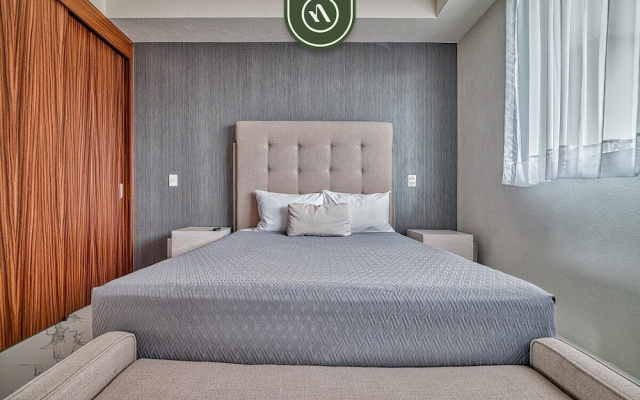 2BR Condo With Private Balcony - Padel Court