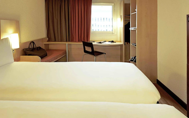ibis Macon Sud Crêches