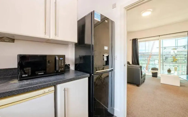 2bed Apt - City Centre With Balcony - Sleeps 6