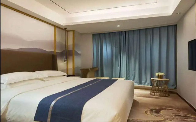 Ramada by Wyndham Changsha South Bus Station