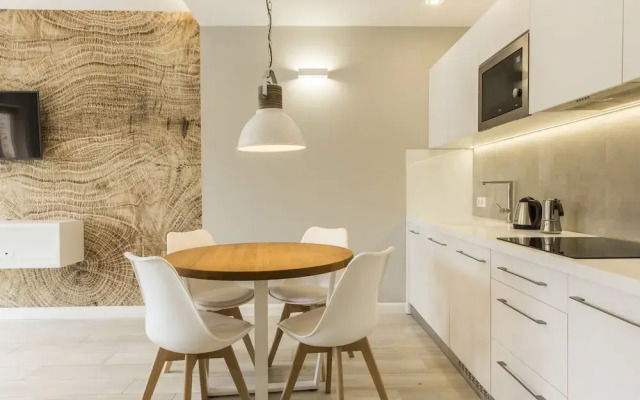 Royal Hill Residence