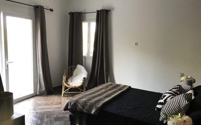 Chic & Comfortable apartment near sea