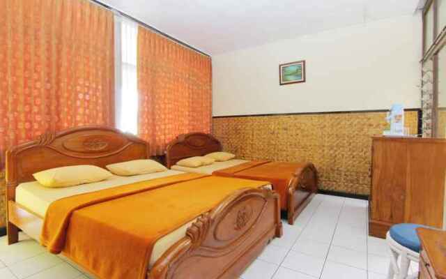 Hotel Lingga Jayagiri