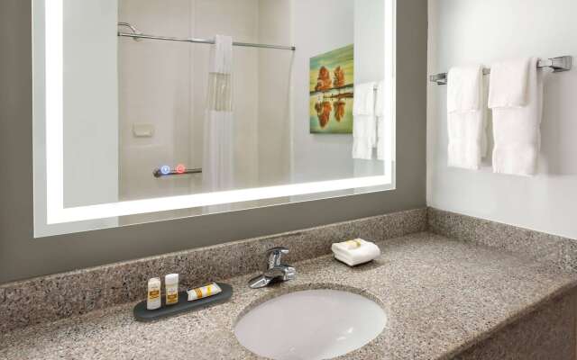 La Quinta Inn & Suites by Wyndham I-20 Longview South