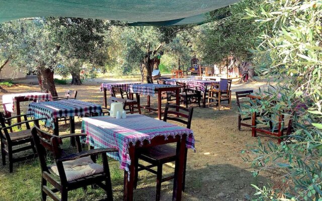 Hotel Oiki Beach Camp