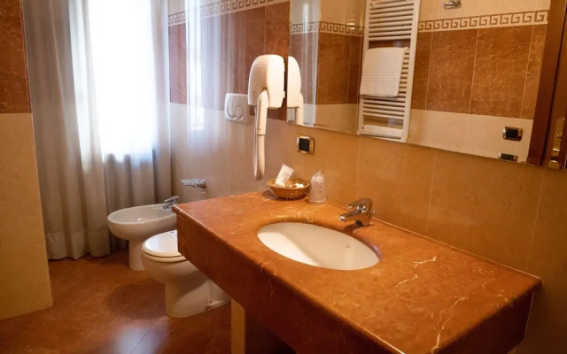 Dipendenza Hotel Londra